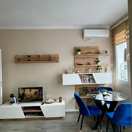 Cozy Flat Near Air Albania Stadium 2 Tirana Exterior photo
