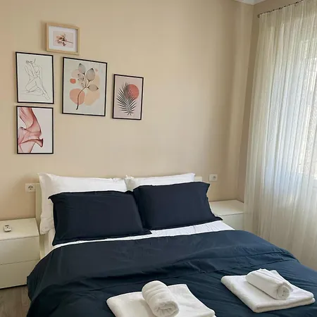 Cozy Flat Near Air Albania Stadium 2 Tirana Exterior photo